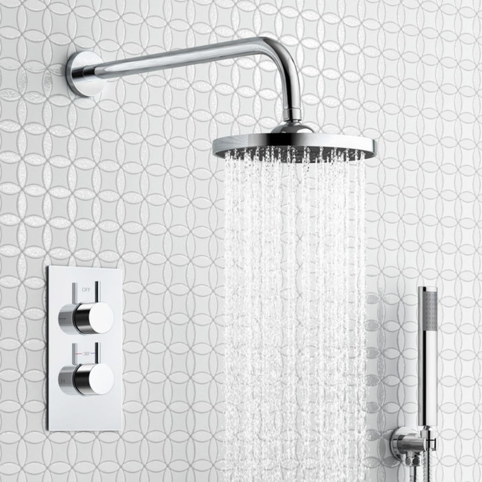 (P87) Round Concealed Thermostatic Mixer Shower Kit & Medium Head. Family friendly detachable hand