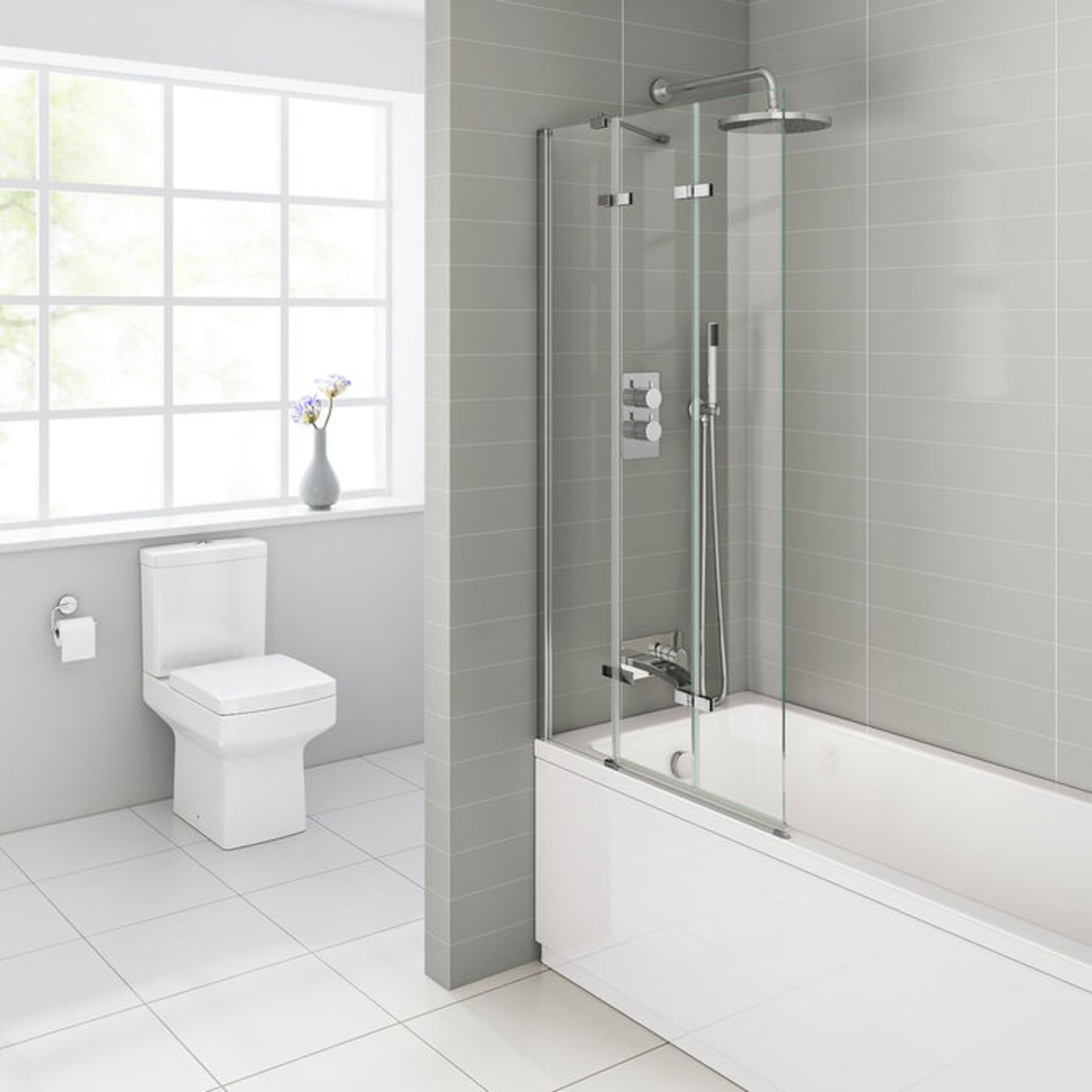 (P25) 6mm EasyClean Folding Bath Screen - Left Hand. RRP £159.99. EasyClean glass - Our glass has - Image 2 of 3