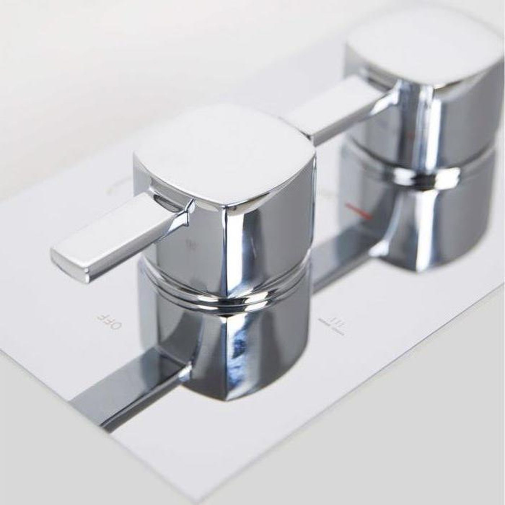 (PO187) Square Two Way Concealed Mixer ValveChrome plated solid brassBuilt in anti-scalding device - Image 2 of 2