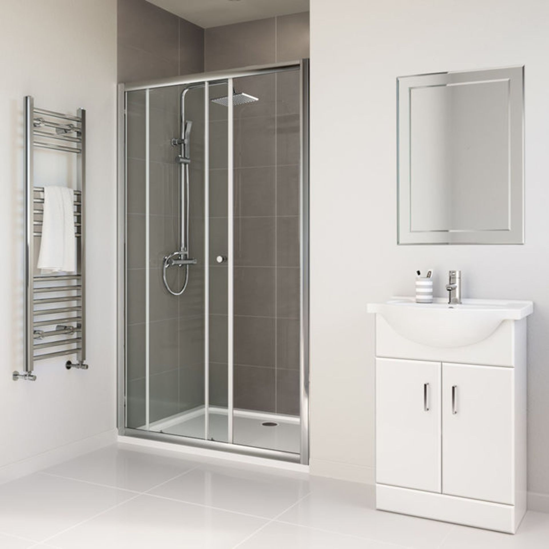 (TS268) 1200mm - Elements Sliding Shower Door. RRP £299.99. 4mm Safety Glass Fully waterproof tested - Image 3 of 4