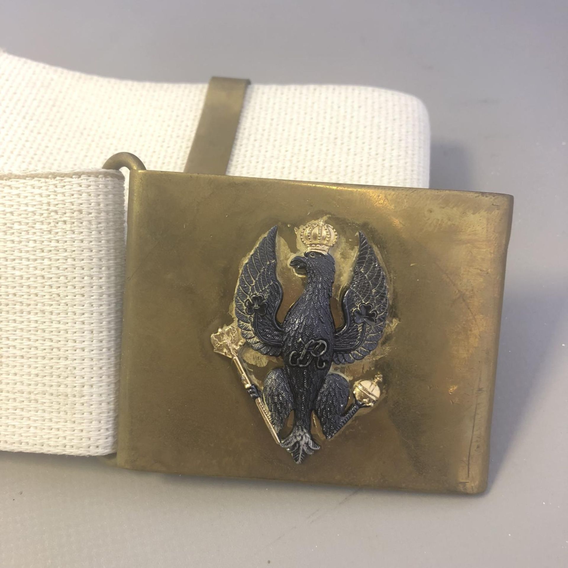 British Army White Belt with King's Royal Hussar's Brass Buckle - Image 2 of 3