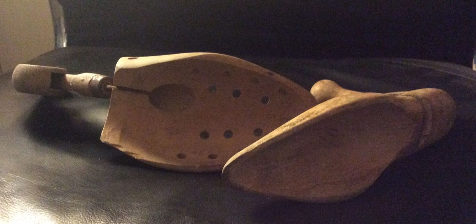 Pair of antique/vintage wooden shoe lasts - Image 3 of 3