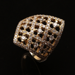 Ring in yellow gold, with 54 Diamonds