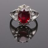 White gold ring with ruby and 0.60ct diamonds