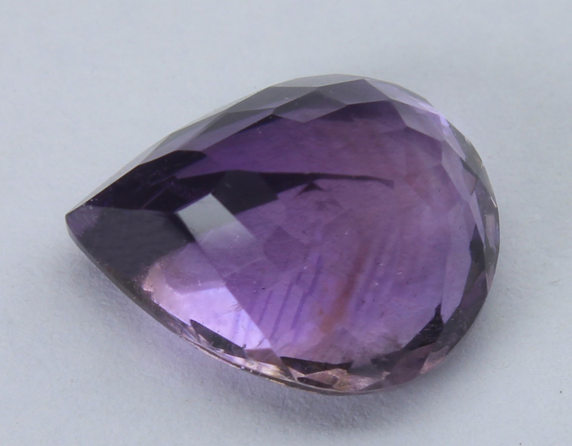 6.68 Ct Igi Certified Amethyst -Without Reserve - Image 7 of 8