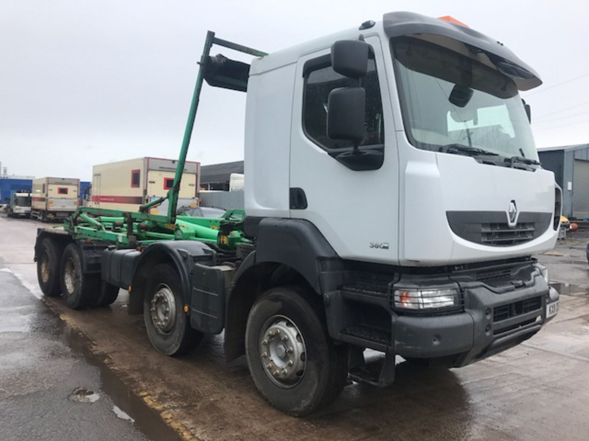 2011 Renault Kerax 380 8x4 Hook Loader - Image 3 of 13