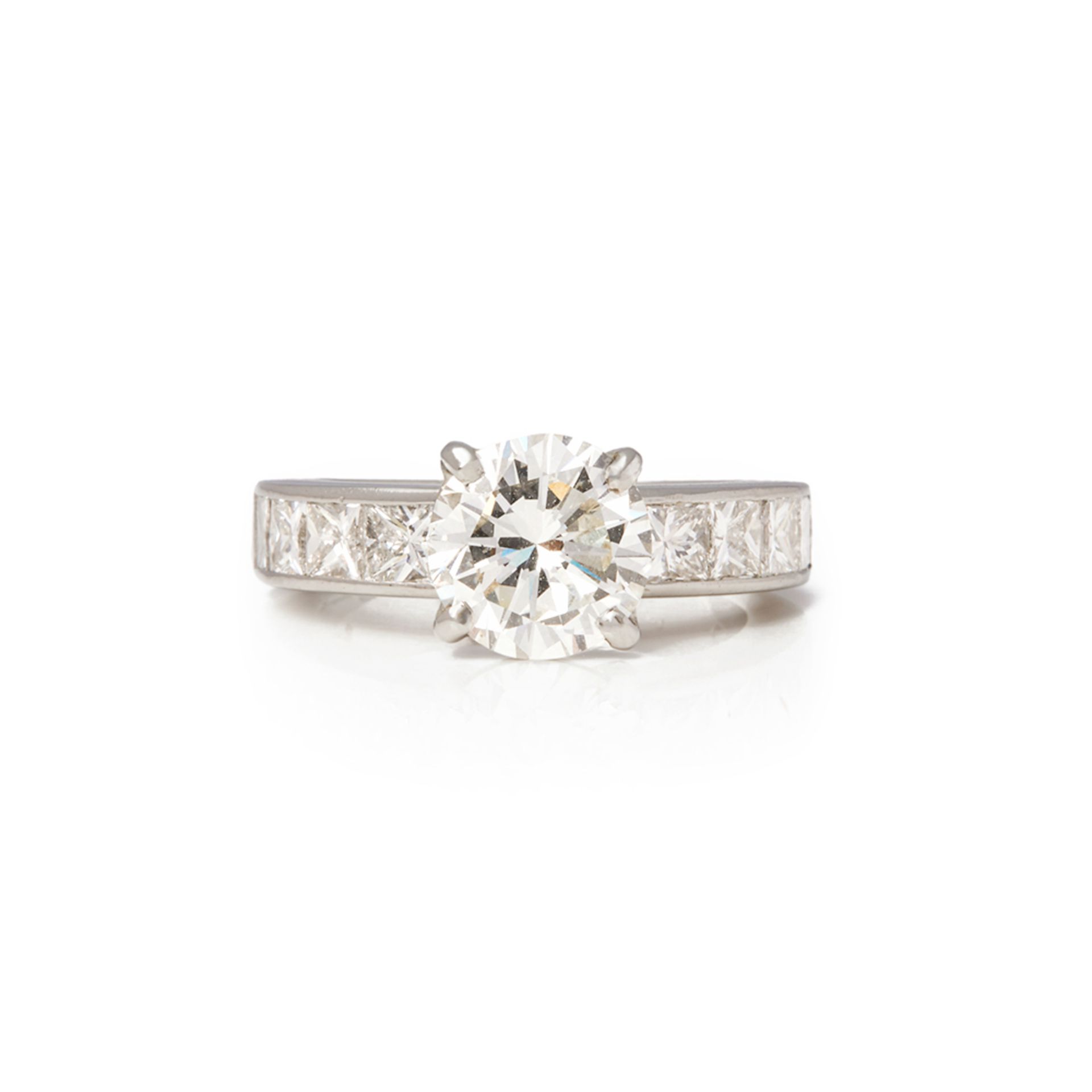 Platinum Round Brilliant Cut Diamond Engagement Ring - Image 9 of 9