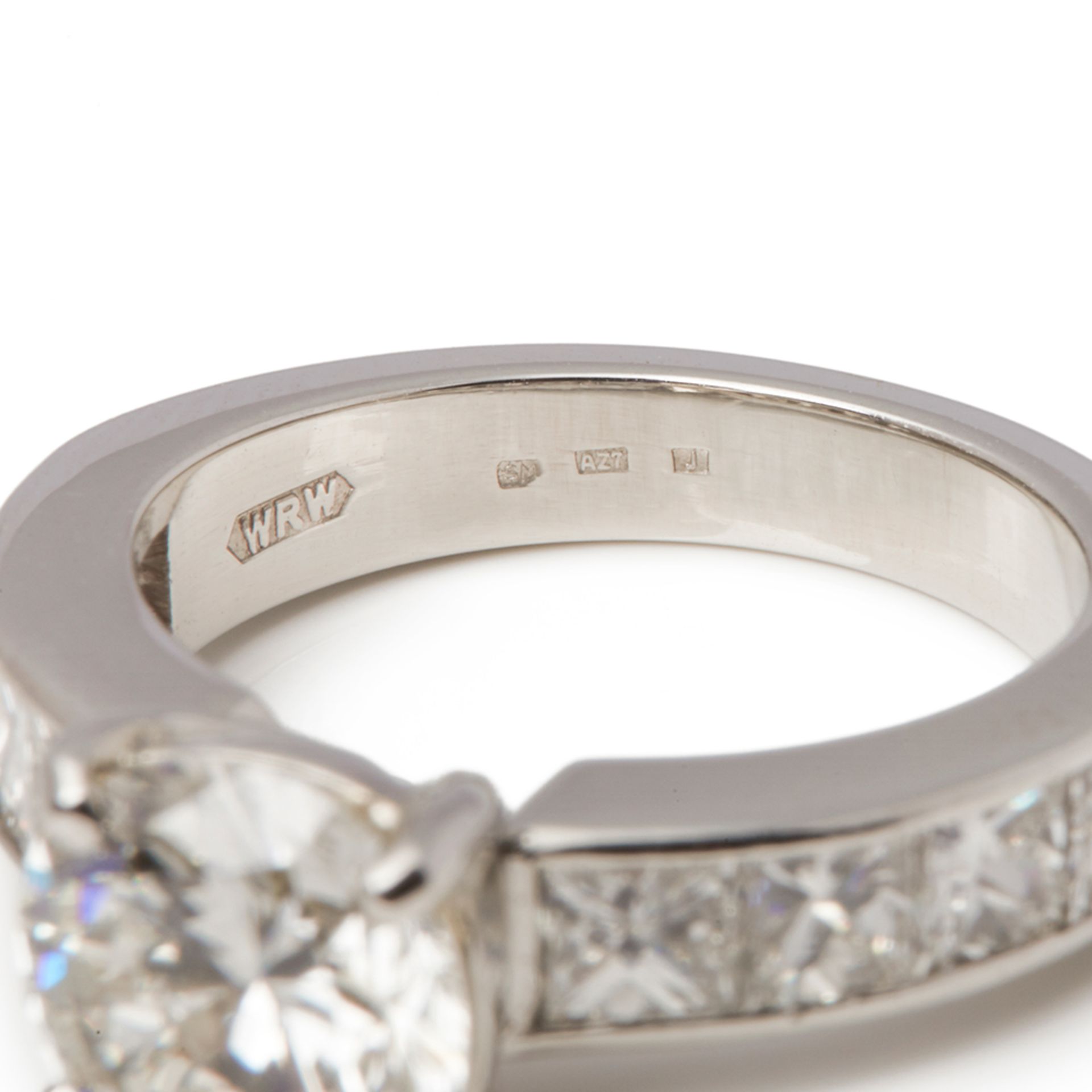 Platinum Round Brilliant Cut Diamond Engagement Ring - Image 3 of 9