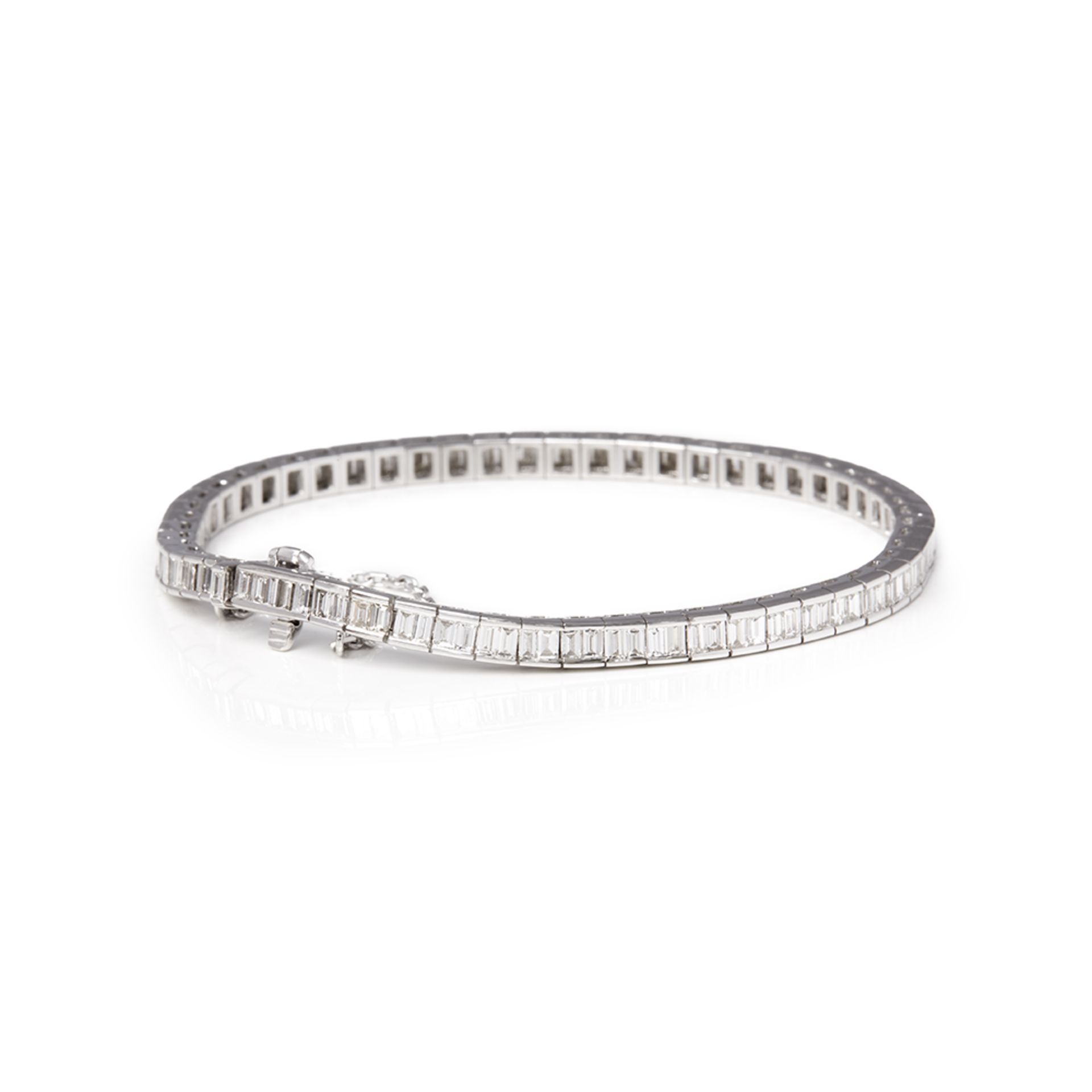 18k White Gold Emerald Cut Diamond Tennis Bracelet - Image 7 of 7