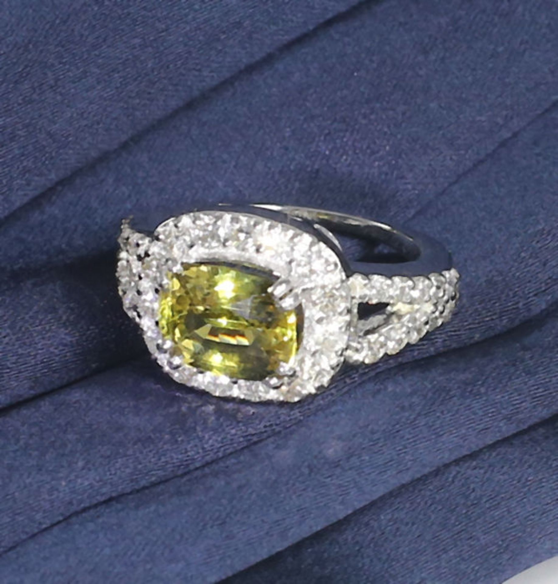 14K/585 White Gold GIA Certified ALEXANDRITE (Color Change) & Diamond Ring - Image 8 of 10