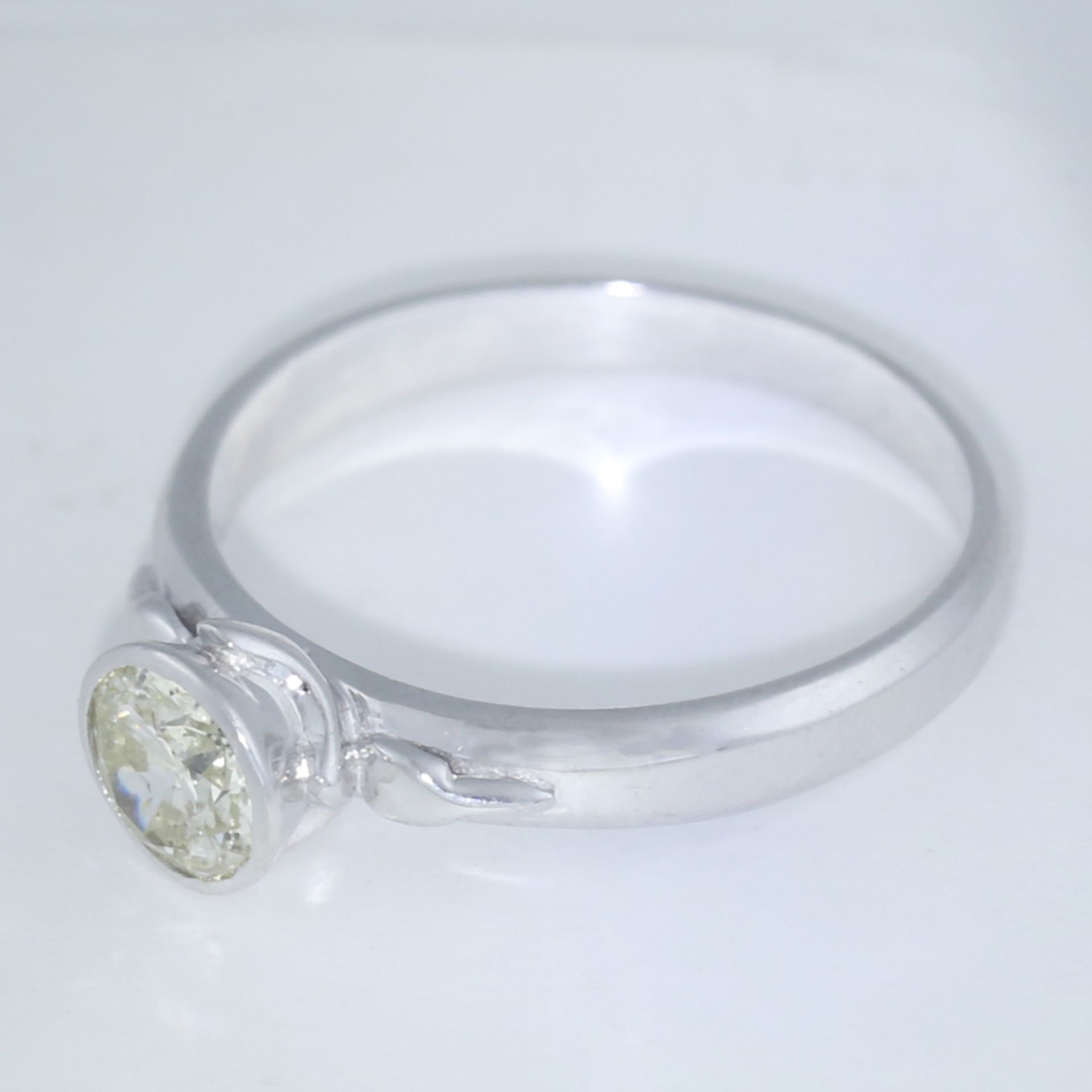 14 K White Gold Solitaire Diamond Ring - Image 4 of 7