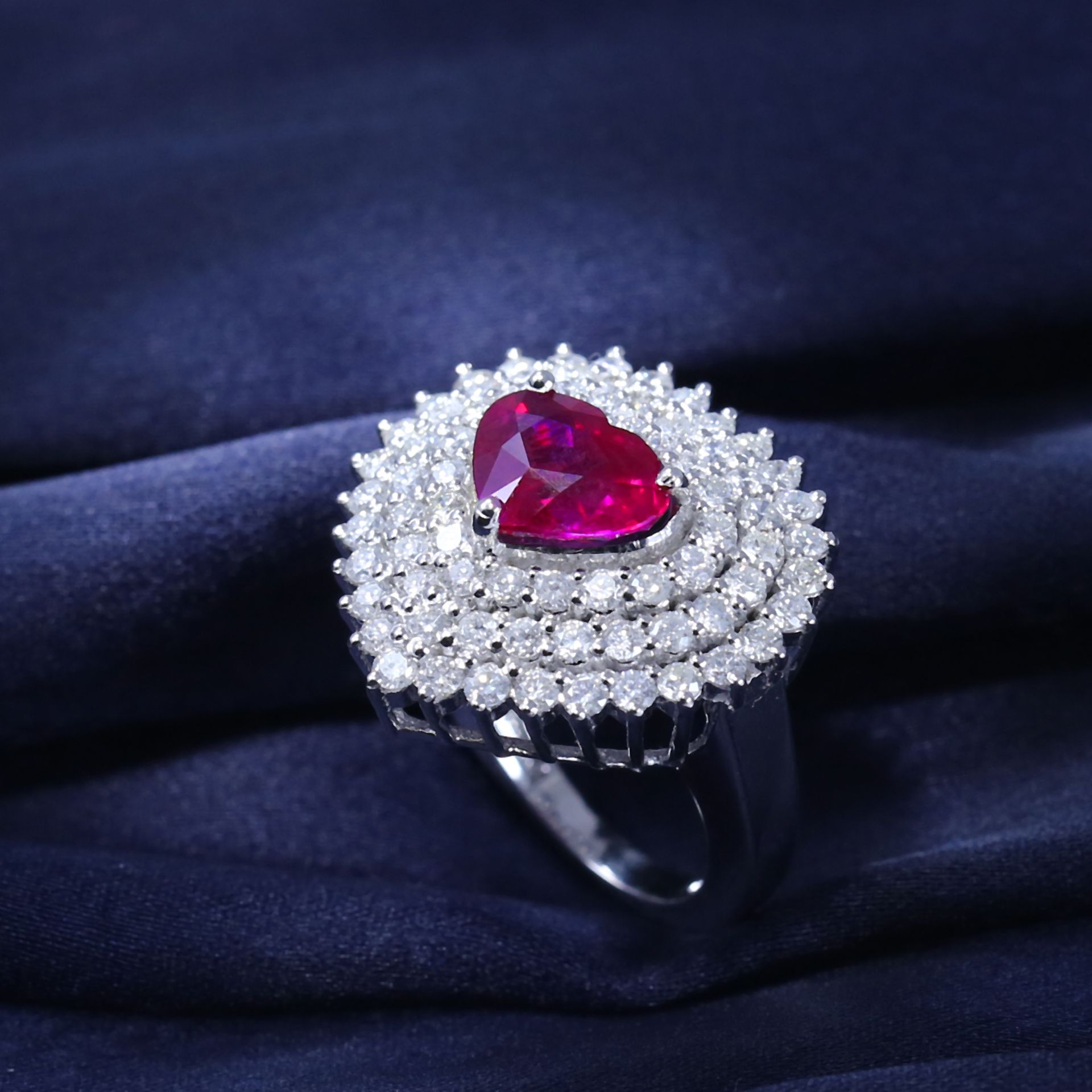 14 K / 585 White Gold Designer Ruby (GRS Certified) & Diamond Ring - Image 7 of 10