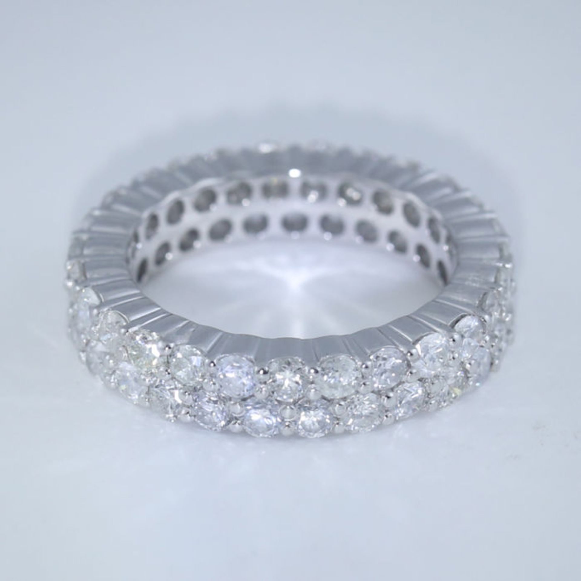 14 K / 585 White Gold Eternity Diamond Ring - Image 8 of 10