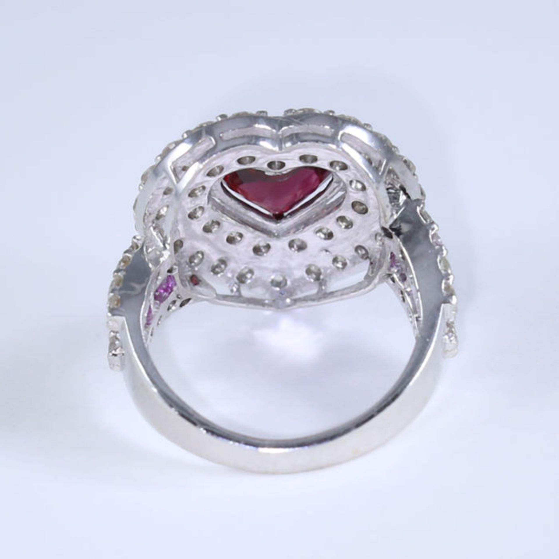 14 K / 585 White Gold Designer Royal Red Ruby (LOTUS Certified) & Diamond Ring - Image 9 of 9