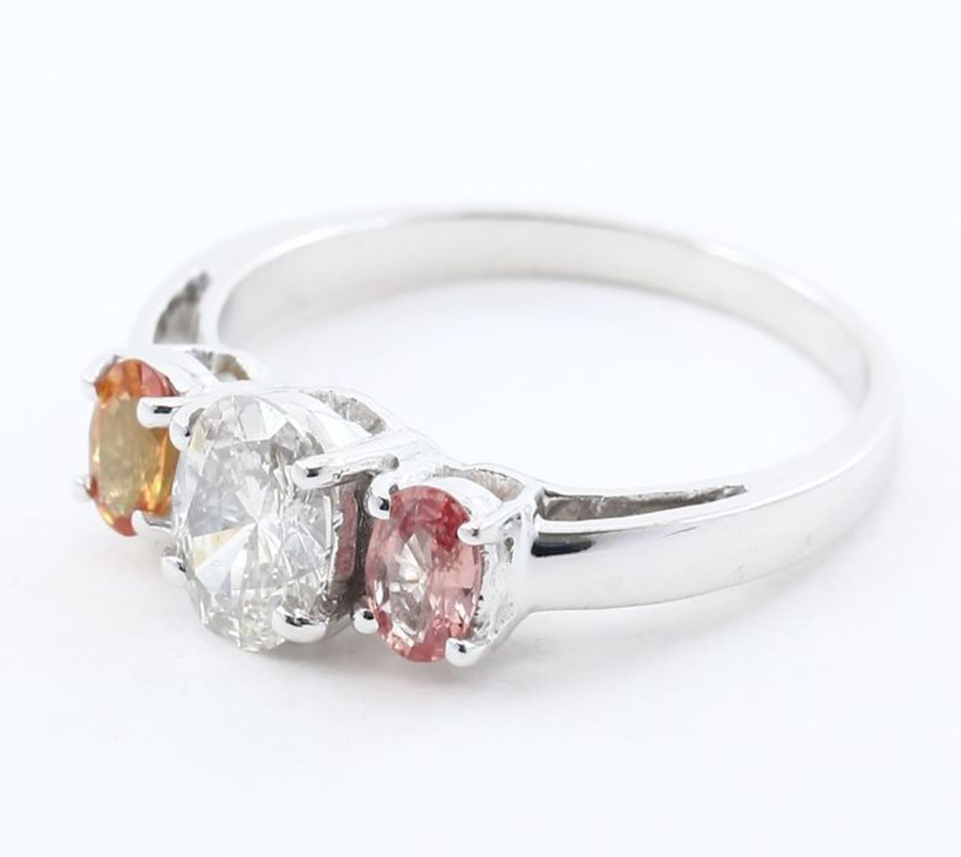 14 K / 585 White Gold Padparadscha Sapphire (IGI Certified) & Diamond Ring - Image 4 of 8