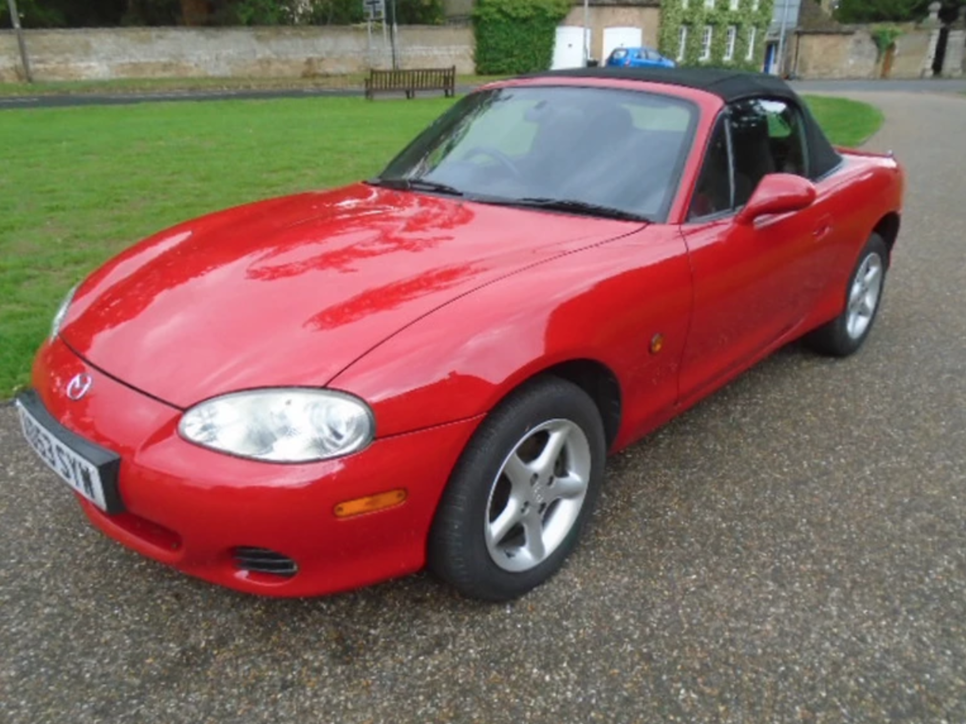 2003 Mazda MX-5 Convertible. - Image 5 of 6