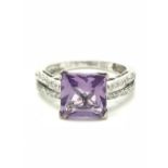 Amethyst & Diamond Ring - Dress or Engagement - 18ct White Gold - Size O - 4.81g