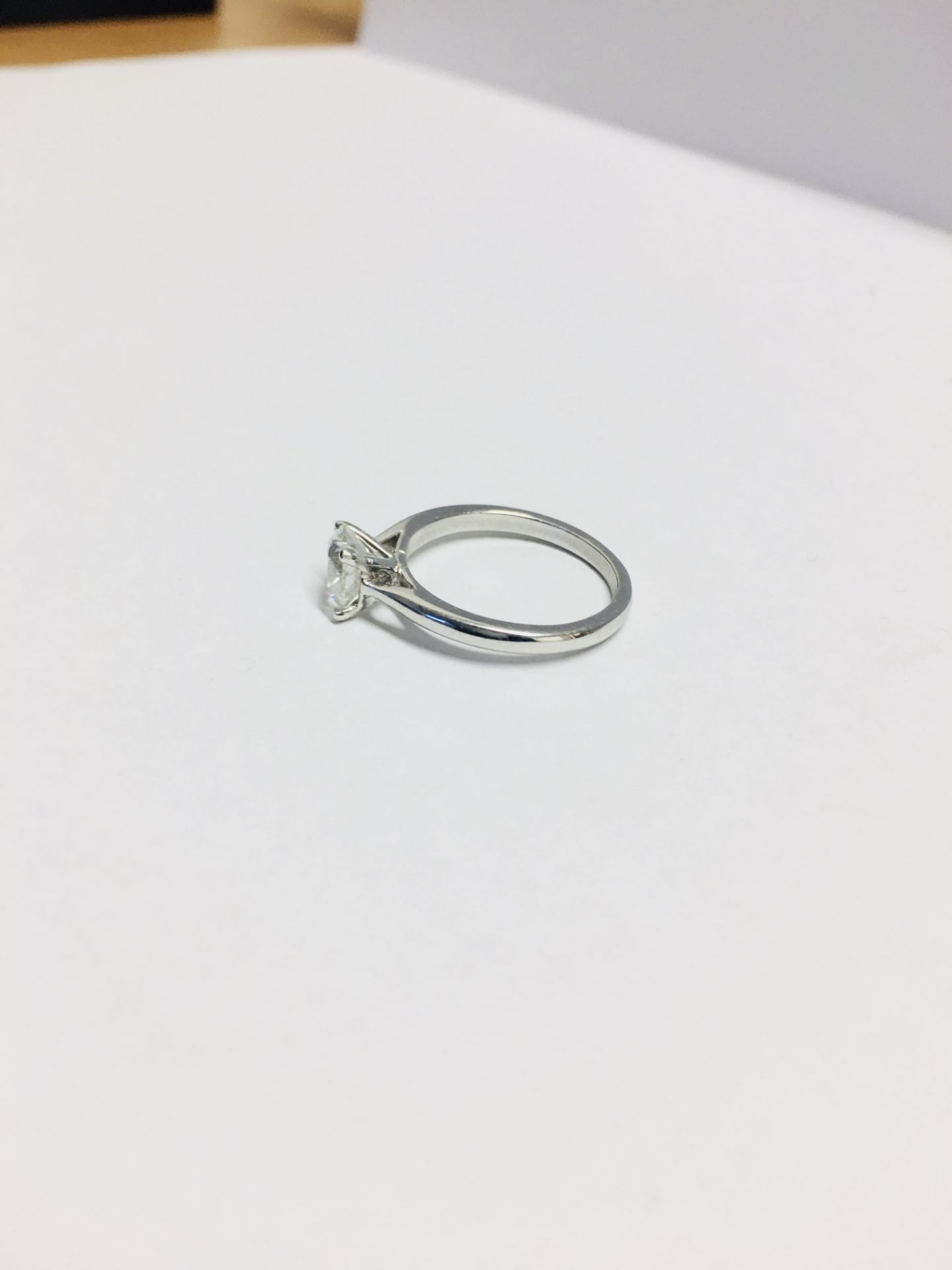 1.30ct diamond solitaire ring with a brilliant cut diamond. F colour and I1 clarity. Set in 18ct - Image 3 of 6