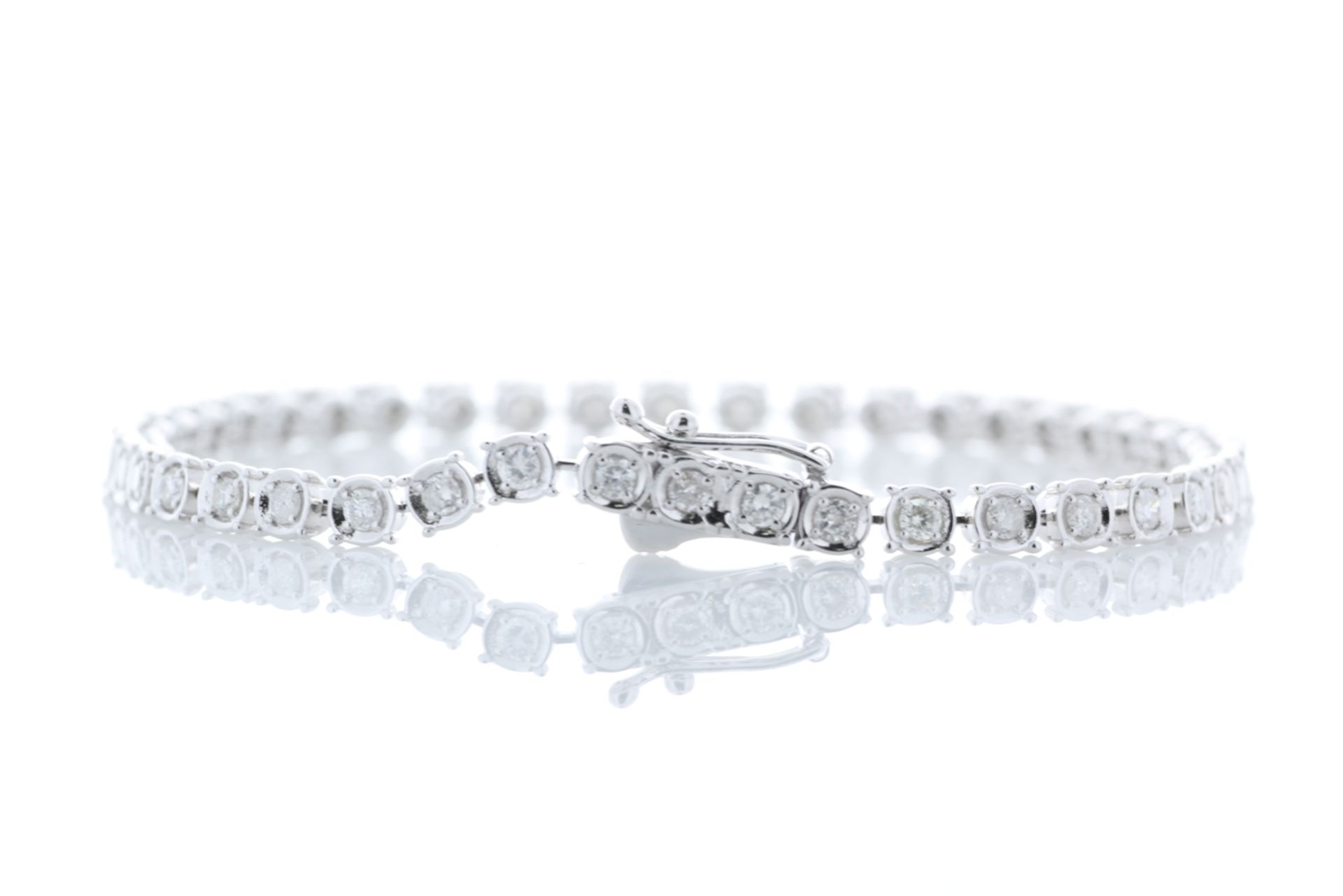 18ct White Gold Tennis Diamond Bracelet 1.48 - Image 3 of 5