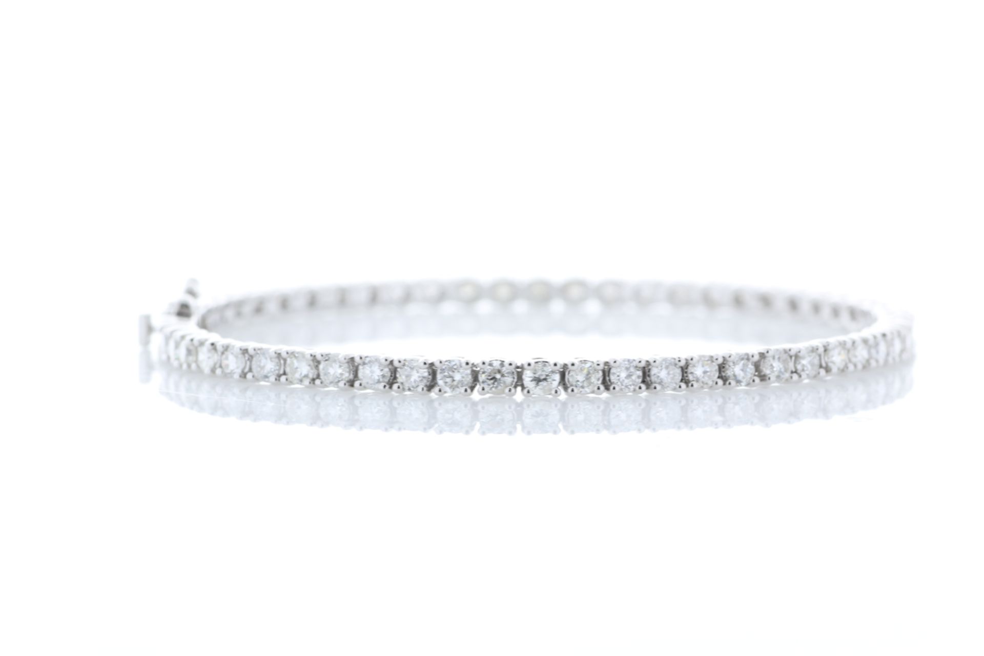 18ct White Gold Tennis Diamond Bracelet 3.49 - Image 5 of 7