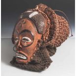 Chokwe-Maske, südliches Afrika, Angola, Kongo, Sambia, 1. Hälfte 20. Jahrhundert, Holz geschnitzt,