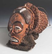 Chokwe-Maske, südliches Afrika, Angola, Kongo, Sambia, 1. Hälfte 20. Jahrhundert, Holz geschnitzt,