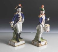 Zwei Figurinen, Dresden, Kaiserlicher Soldat und franz. Trommler Infanterie, polychrome Bemalung und