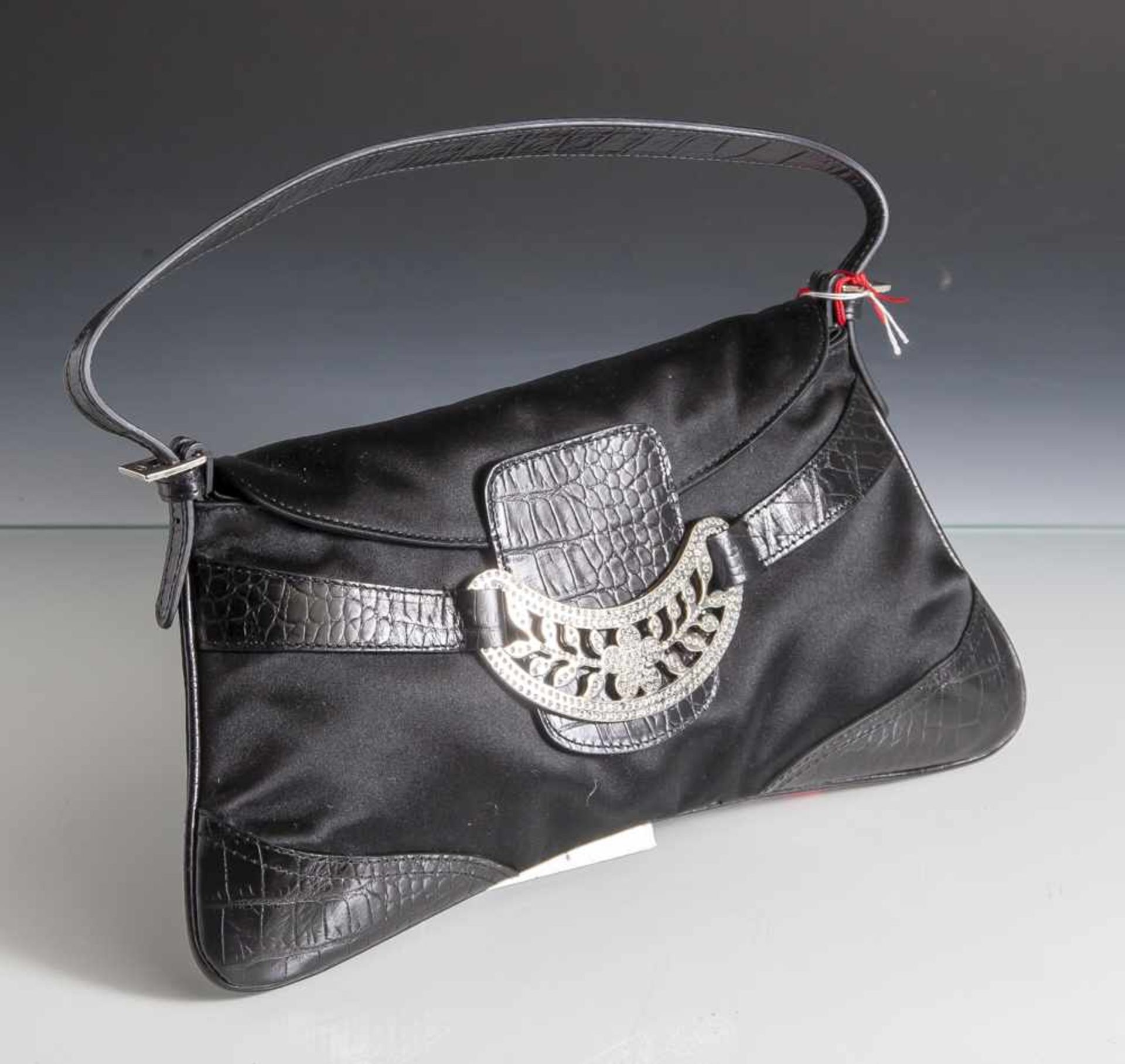 Handtasche, Valentino Garavani, verschiedene Materialien, in schwarzer Farbe mit Strassschnalle. Ca.