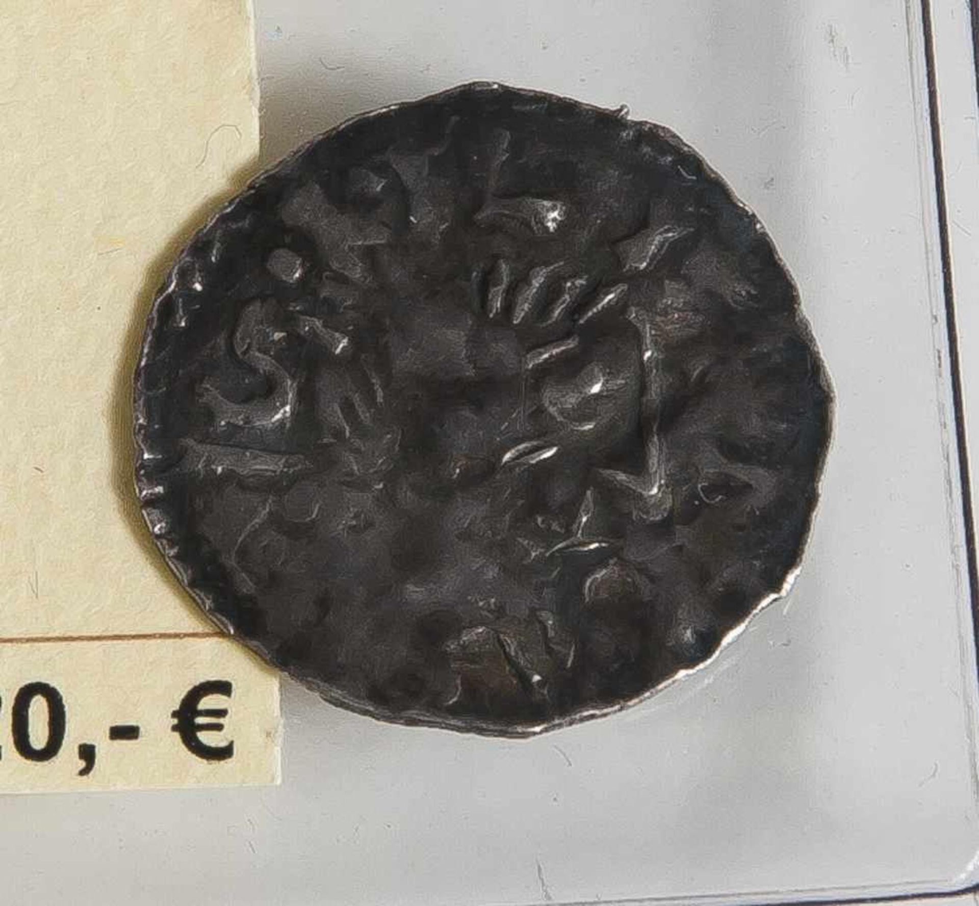 1 Münze, Würzburg, Heinrich von Berg 1192-97, Denar, Ehwald 3301, s. DM ca. 1,3 cm.