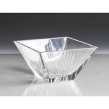 Kleine Schale, Tiffany & Co., Metropolitan, neuzeitlich, farbloses Glas mit Linienschliff.