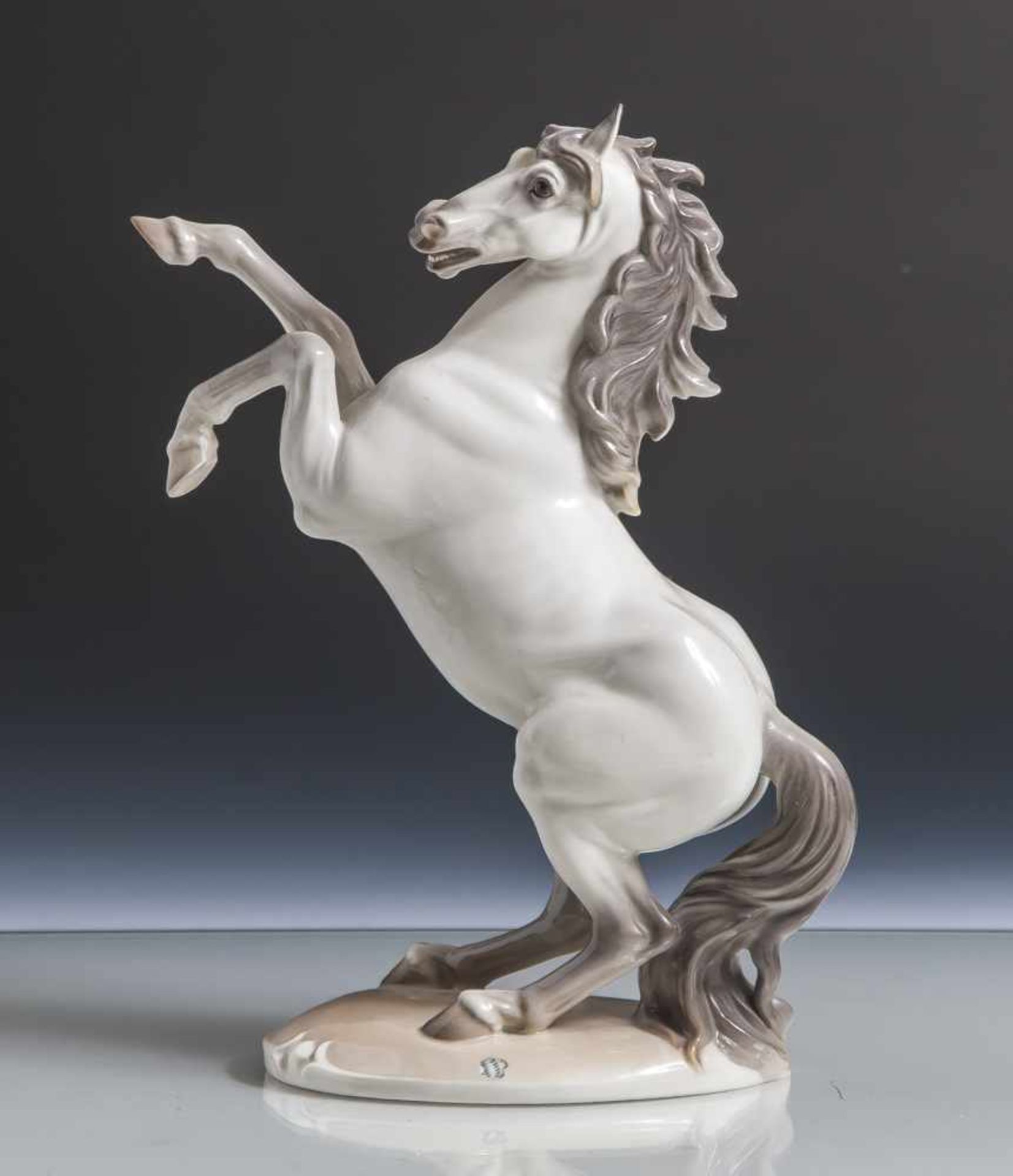 Figurine, Steigender Schimmel, Nymphenburg, 2. Hälfte 20. Jahrhundert, Pressmarke und Modellnr. 738,