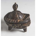 Kleine Schädelschale, Kapala, Nepal, Bronze, patiniert, in Form eines Totenschädels, mit