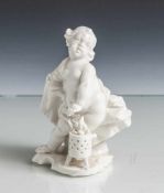 Jahreszeiten-Putto, Allegorie auf den Winter, Nymphenburg, 20. Jh., Entwurf Franz Anton Bustelli.