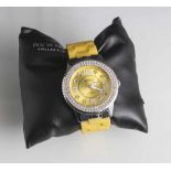 Damenuhr, Newmann Collection, gelbes Acetat-Armband, rundes Ziffernblatt mit Strasssteinen umrandet,