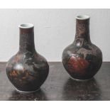Paar Vasen, Japan, Meiji-Zeit, um 1900, Jiki-Shippo-Dekoration (Cloisonné auf Porzellan). Auf