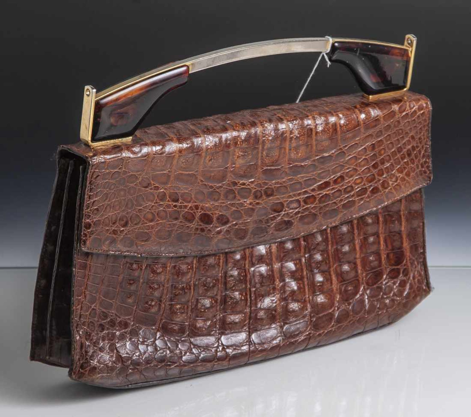 Damenhandtasche, 1950/60er Jahre, braunes Krokodilleder, Metallbügel mit Auflagen in