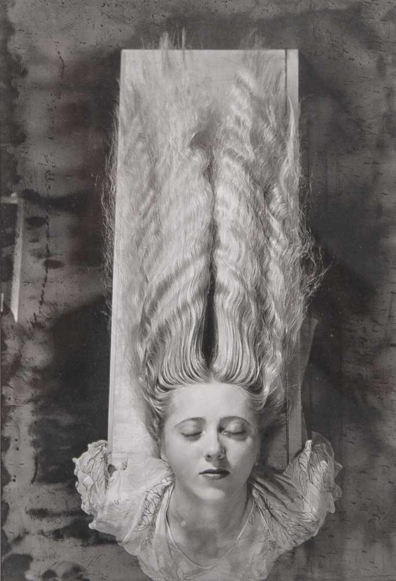 Man Ray (1890-1976), Women with long hair", 1929, Offsetdruck. Ca. 22,5 x 33 cm, PP, hinter Glas