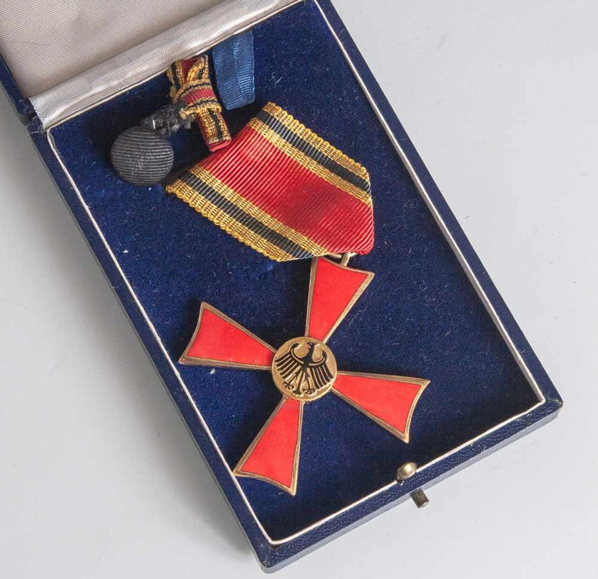 Bundesverdienstkreuz, Bundesrepublik Deutschland, am Band, im Original-Etui, Hersteller C. E.