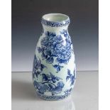 Vase, Franz Anton Mehlem/Bonn, Preßnummer 2681, Dekor "Bleu Hortensia", Keramik, Krakeleeglasur,