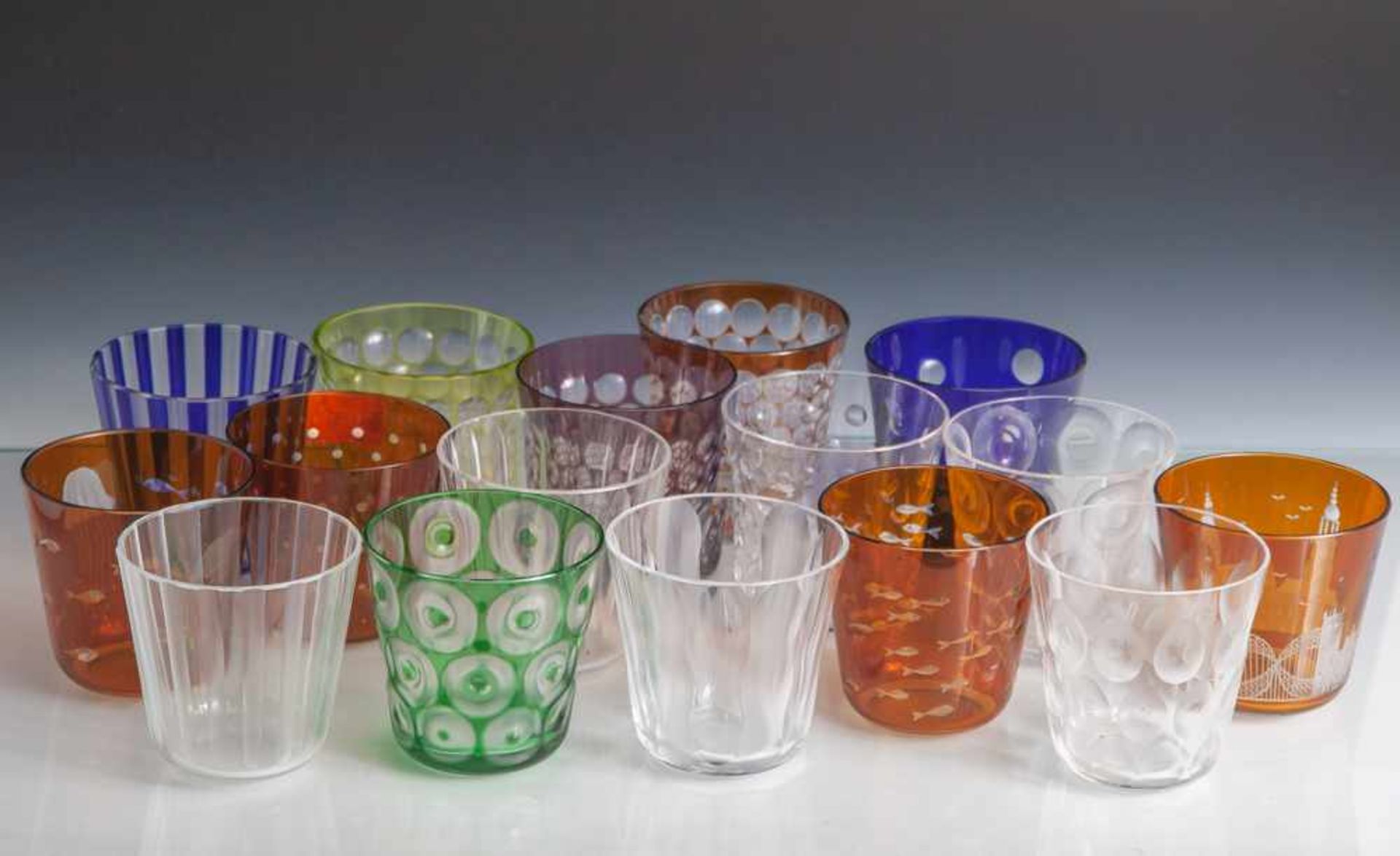16 Sammelgläser, Rotter Glas, Lübeck, farbloses Kristallglas mit unterschiedlichen Dekoren und
