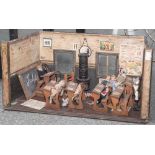 Puppenschule, wohl 19./20. Jahrhundert, mit 5 Schulbänken aus Holz, 1 Lehrerpult, 1 altem