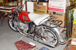 Motto Guzzi V7 Sport BJ 1967, Scheinwerfer beschädigt, Teile fehlen (nicht fahrbereit),