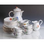 Kaffeeservice, 22-teilig, Meissen, blaue Schwertermarke (2 Schleifstriche), Porzellan, polychromes