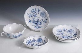 Konvolut Meissen, 6-teilig, blaue Schwertermarke, Porzellan, Dekor Zwiebelmuster, kobaltblau,