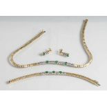 Exquisites 3-teiliges Schmuckset, Gelbgold/Weißgold 750, Collier, Armband und Ohrschmuck, ausgefasst