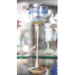 Stengelglas, Entwurf Walter Bahr (geb. 1949), polychrom gefärbtes Glas, Kuppa