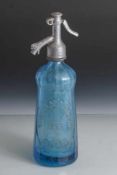 Siphonflasche, aus blauem Glas, Aufschrift Stelian Nicolau 1938 Brasov, Ausguß wohlAlu-Drachenkopf