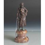 Kleine Bronzefigur auf Marmorsockel, wohl Italien, um 1900, wohl Darstellung Aesculap mitStab. H.