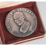 Medaille "Frederick C. Leonard Memorial Medal, presented to F. Begemann for