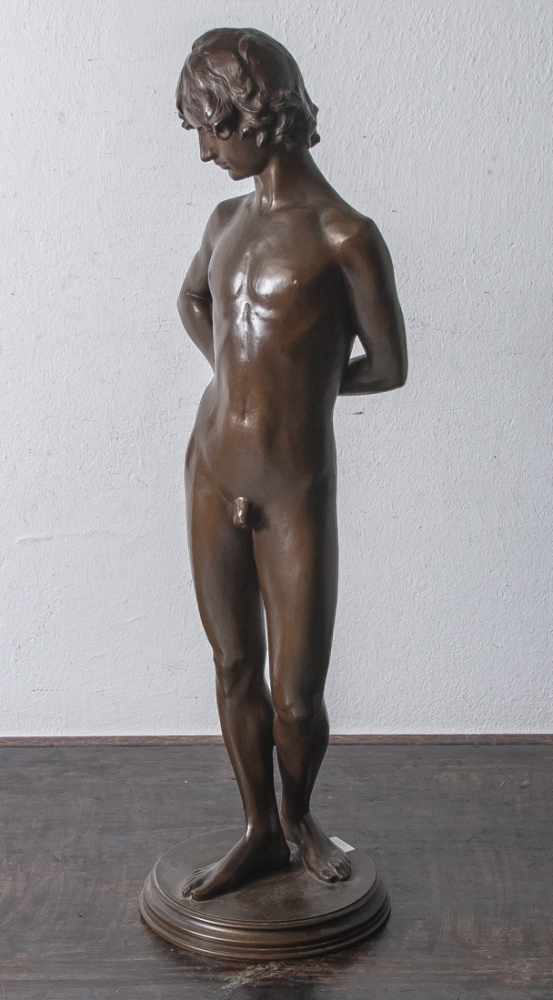 Levi, Max (1865-1912), Stehender Jüngling als Akt, Bronze, dunkel patiniert, am Sockelsigniert, H.